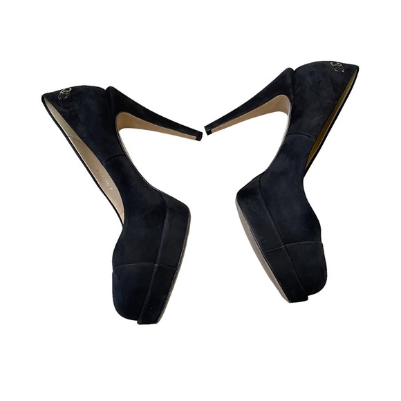 Chanel Women’s Black Leather CC Logo Cap Toe Platform Pumps - Picture 3 of 11